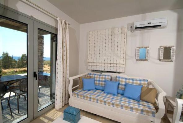 Aeolia Villas Karystos  Bilik gambar