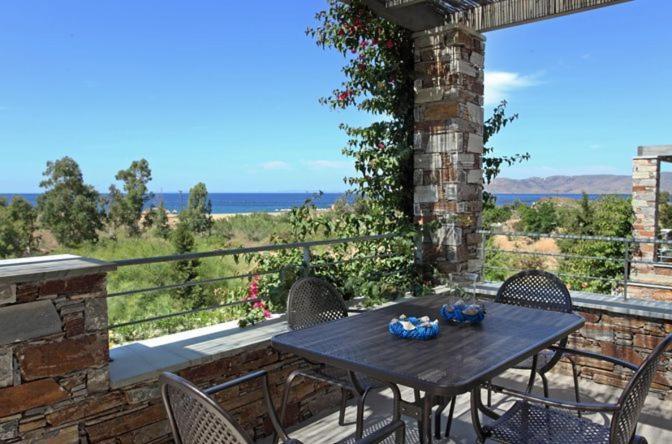Aeolia Villas Karystos  Bilik gambar